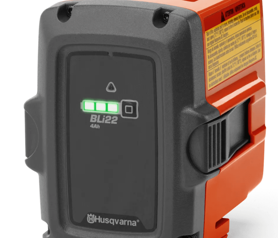 Husqvarna 320iHD60 Kit MAX Hedge Master™ 320iHD60 with Bli 22 battery and 40-C80  charger,Front View.