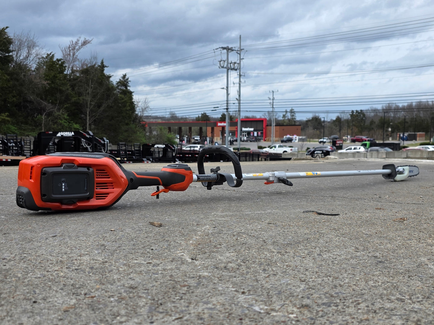 Husqvarna 330iKP Combi Switch + Pole Saw - Battery & Charger Included (Unboxed) Back right-side picture 