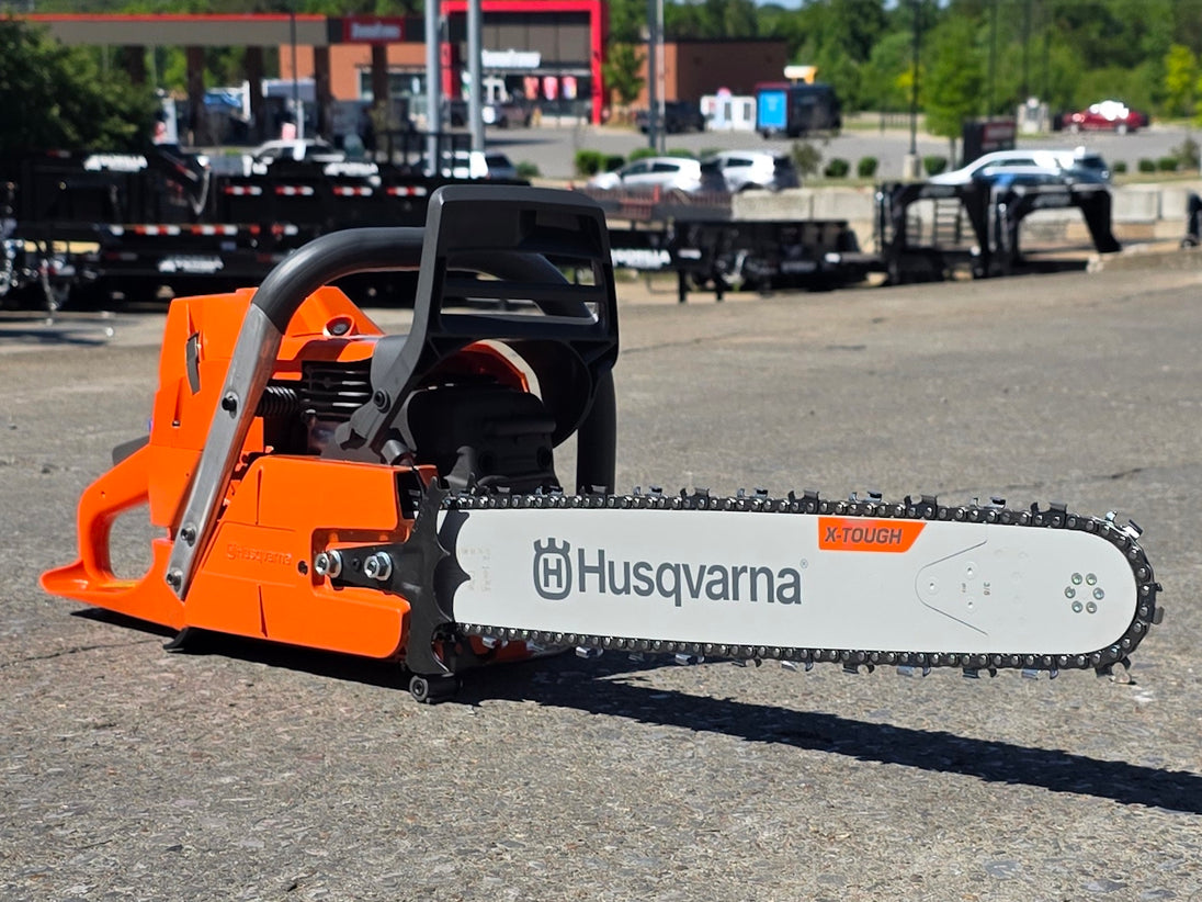 Husqvarna 372XP Gas Chainsaw 20" 3/8 Pitch .050 Gauge 70.7cc (Unboxed) Front left angle picture 