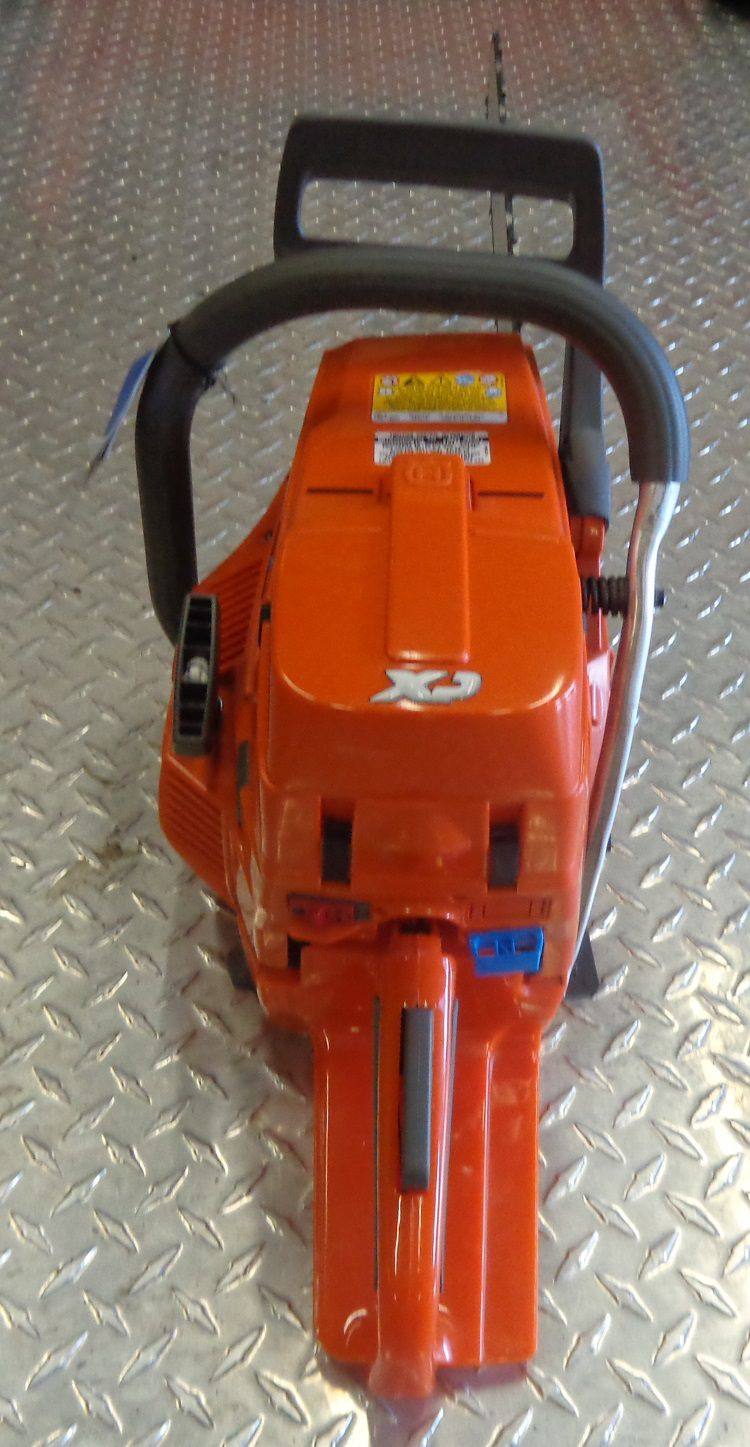 Husqvarna 395XP Chainsaw 24" Professional Logger .050 Gauge 3/8 Pitch 94cc, Up View. 