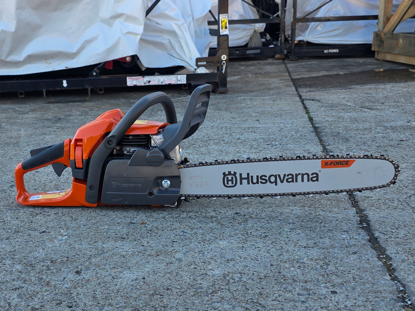 Husqvarna 440 18" Chainsaw 40.9 cc Engine Fully Assembled (Unboxed) left side picture