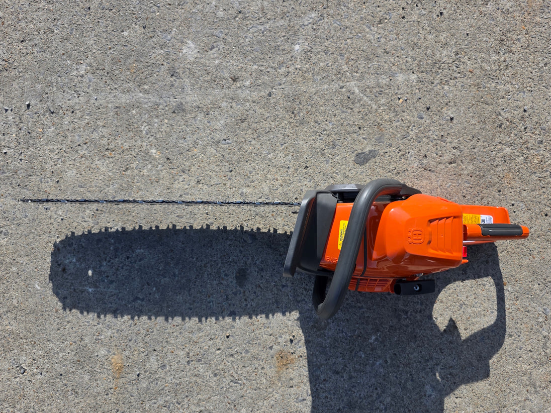 Husqvarna 450 Rancher 20" Gas Powered Chainsaw (Unboxed) top view picture 