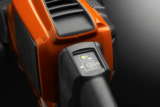 Husqvarna 520iHE3 40V Battery Powered 22" Commercial Hedge Trimmer - Tool Only - SLE Equipment - 4