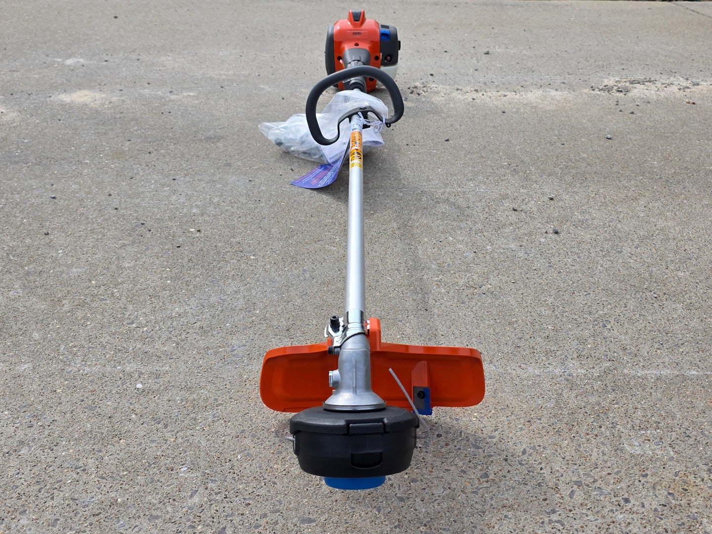 Husqvarna 522L Gas 22.5cc Straight String Trimmer (Unboxed) front view picture 