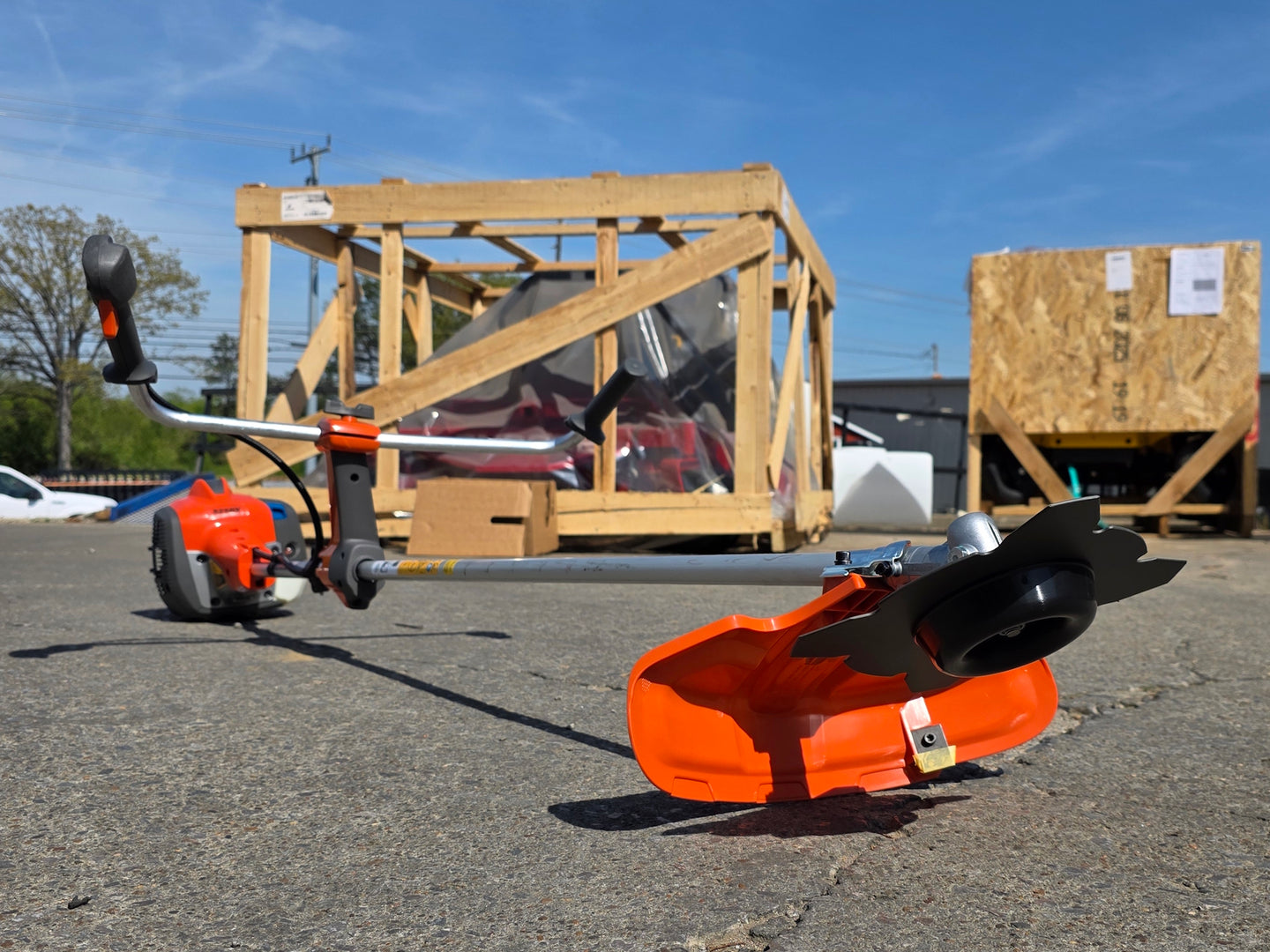 Husqvarna 525RX Commerical Brushcutter 25.4cc Engine Bike Handle Front left angle picture.