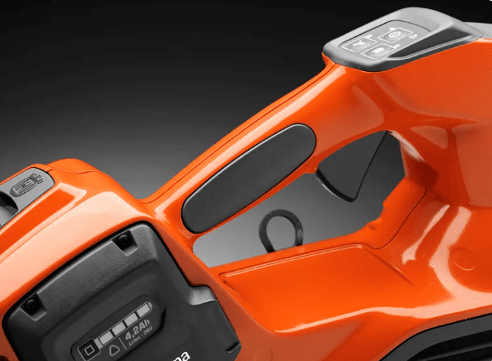 Husqvarna_525iB_Mark_II_BLOWER_525iB_Mark_II_Upgrade_US_CA-NEW,Balanced View. 