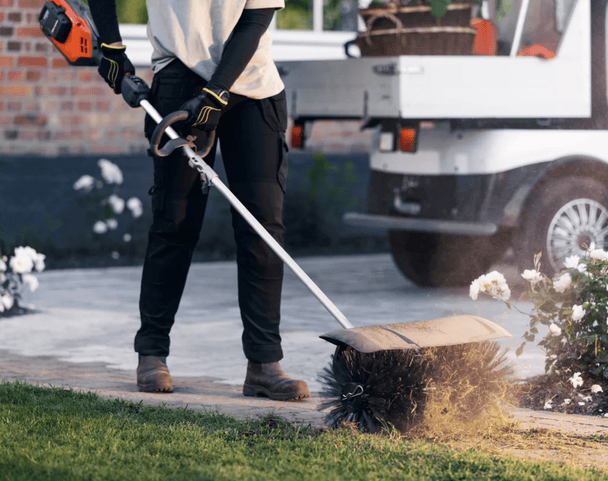 Husqvarna 525iLK - P/H pro battery trimmer Powerhead Only,Front View.