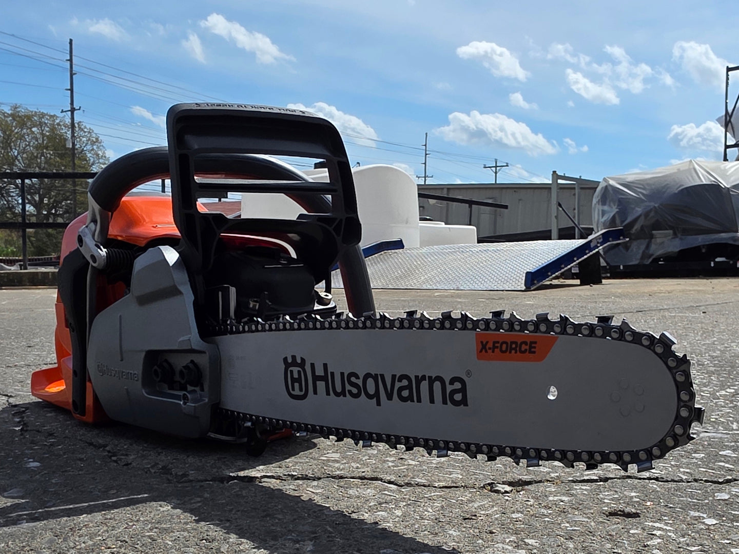Husqvarna 550XPG II Gas-Powered 50.1cc X-Torq .050 Gauge 16" Chainsaw (Unboxed) front left angle picture 