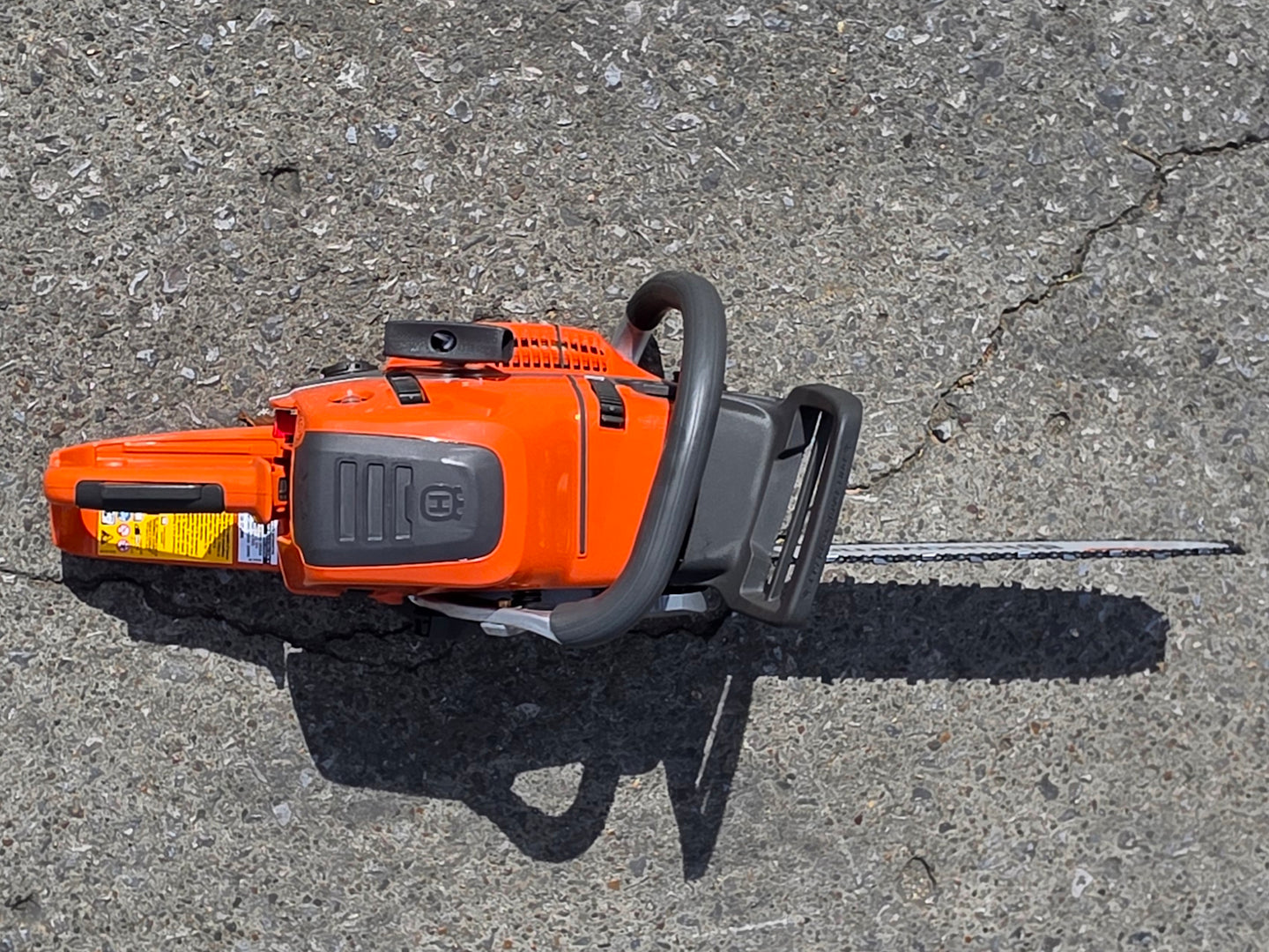 Husqvarna 550XPG II Gas-Powered 50.1cc X-Torq .050 Gauge 16" Chainsaw (Unboxed) Top side picture 