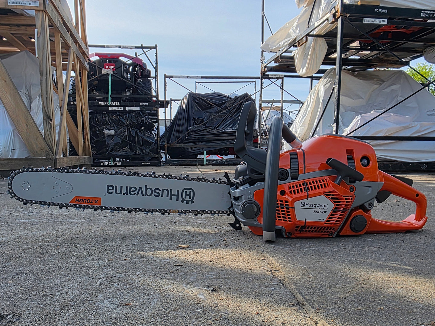 Husqvarna 550XP II Gas-Powered 50.1cc X-Torq .050 Gauge 20" Chainsaw (Unboxed) Left side picture 