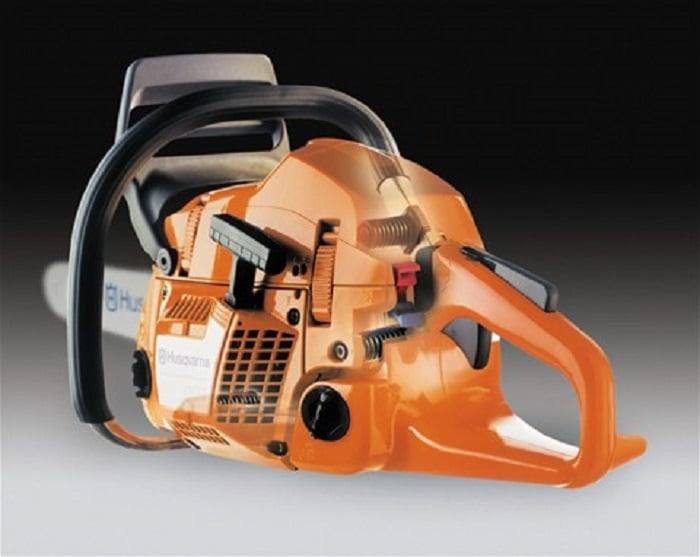 Husqvarna 562XP 28" Chainsaw Professional 59.8cc AutoTune, Back View. 