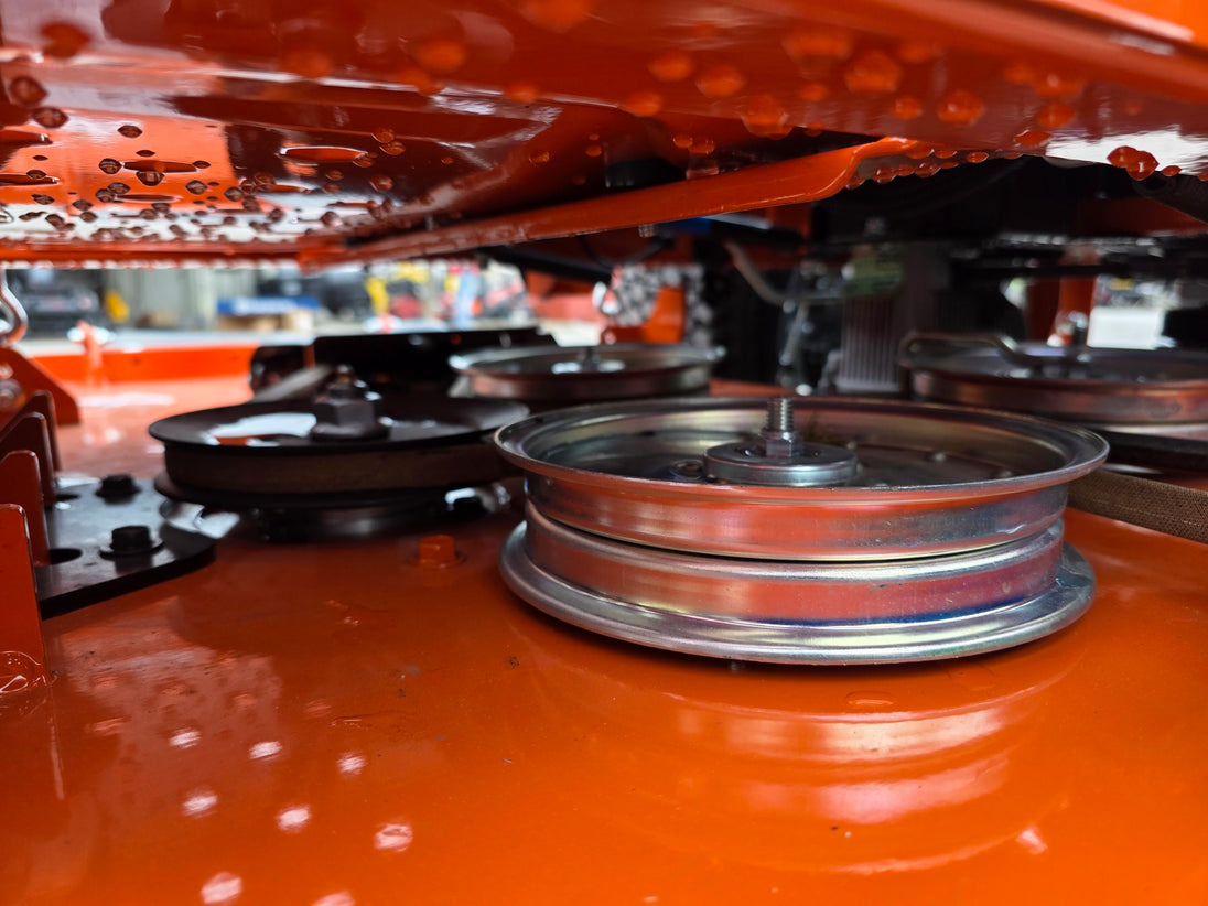 Husqvarna 60" Z460XS Zero Turn Mower 23.5HP KAW spindle view picture 