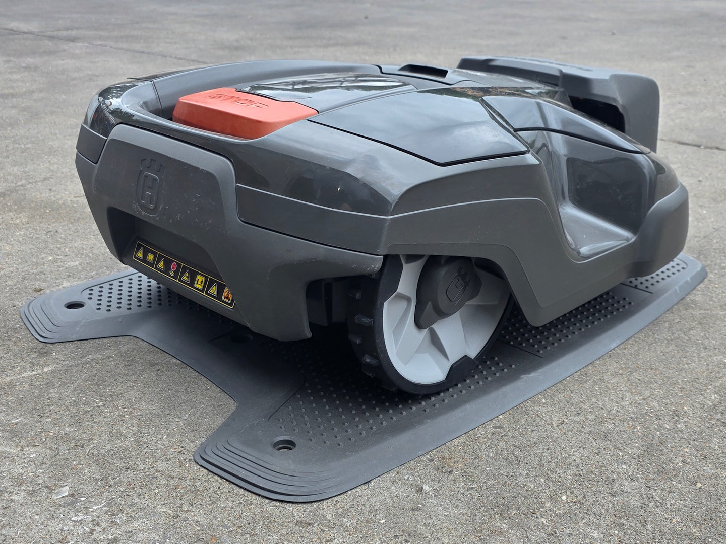 Husqvarna Automower® 310 Robotic Mower Charging back right angle picture 