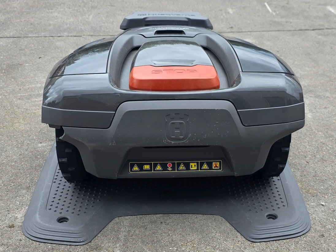 Husqvarna Automower® 310 Robotic Mower Charging back side picture 