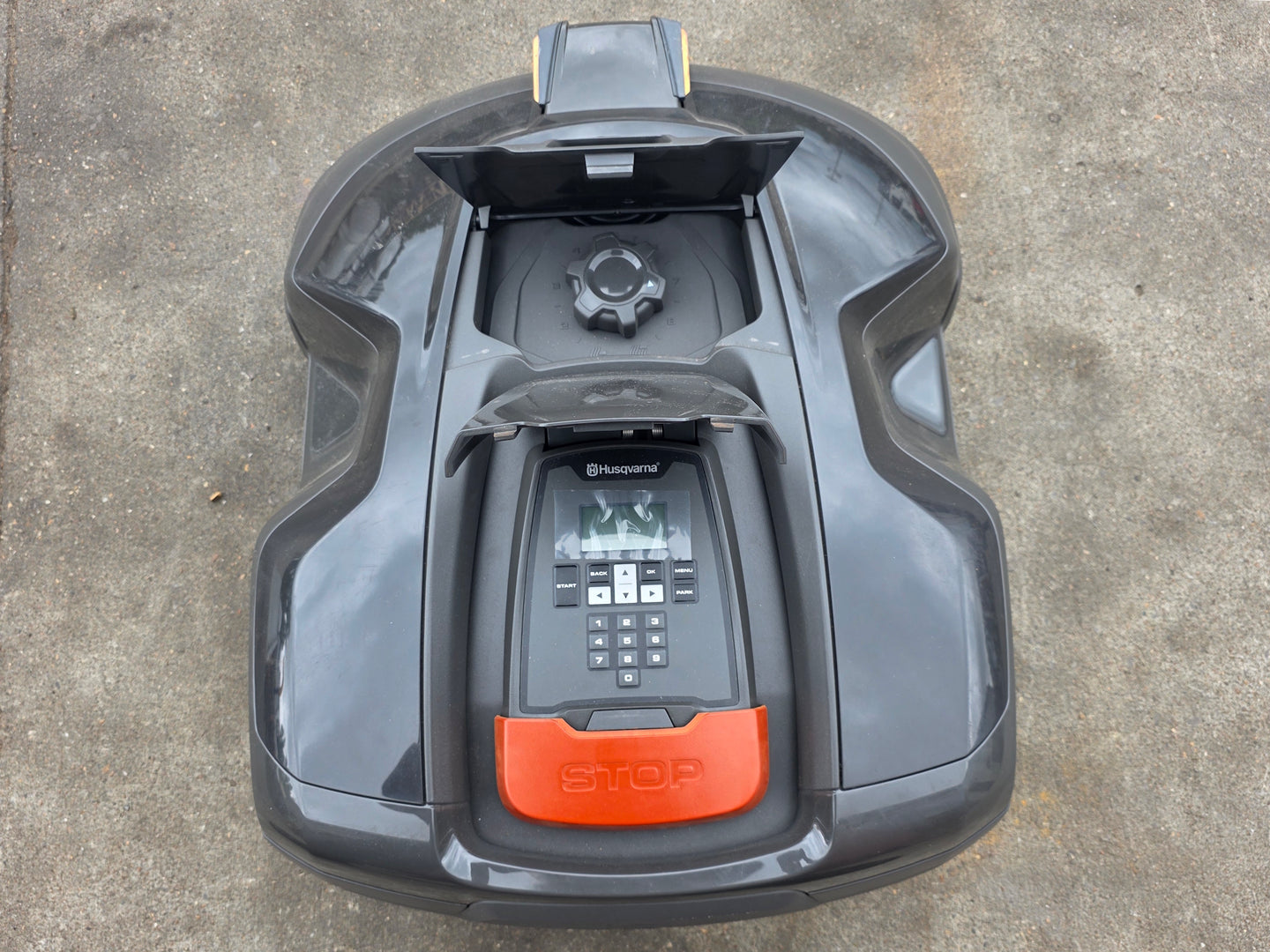 Husqvarna Automower® 310 Robotic Mower Top side picture 