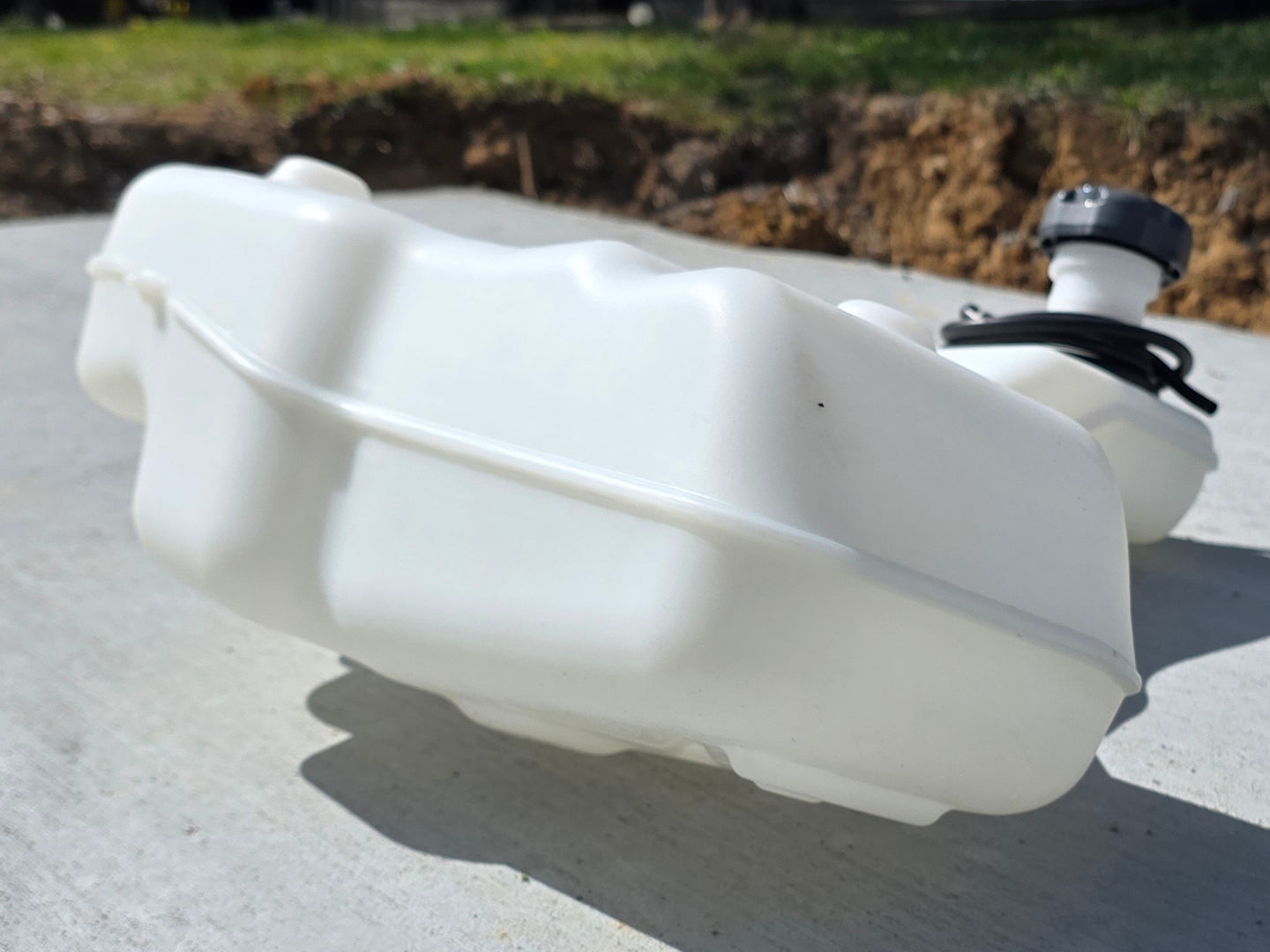 Husqvarna Genuine Part 529998405 FUEL TANK,4 GAL,2.25"NECK, 20 Back right angle picture 