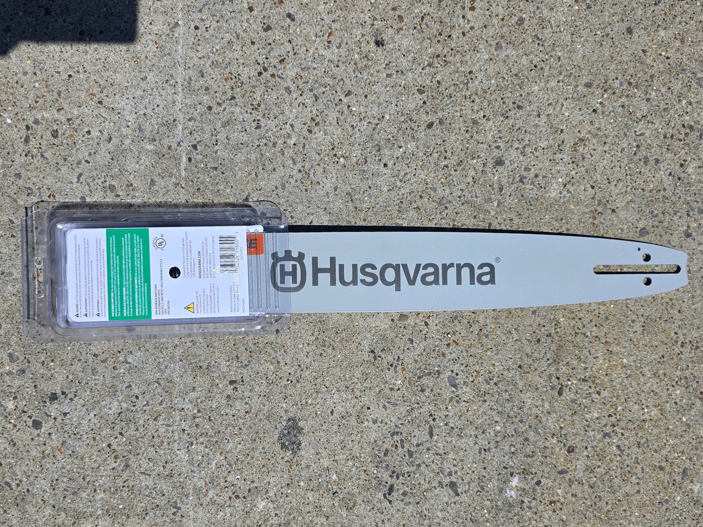 Husqvarna Genuine Part 537524172 18" BAR CHAIN COMBO SP33G Back side picture 