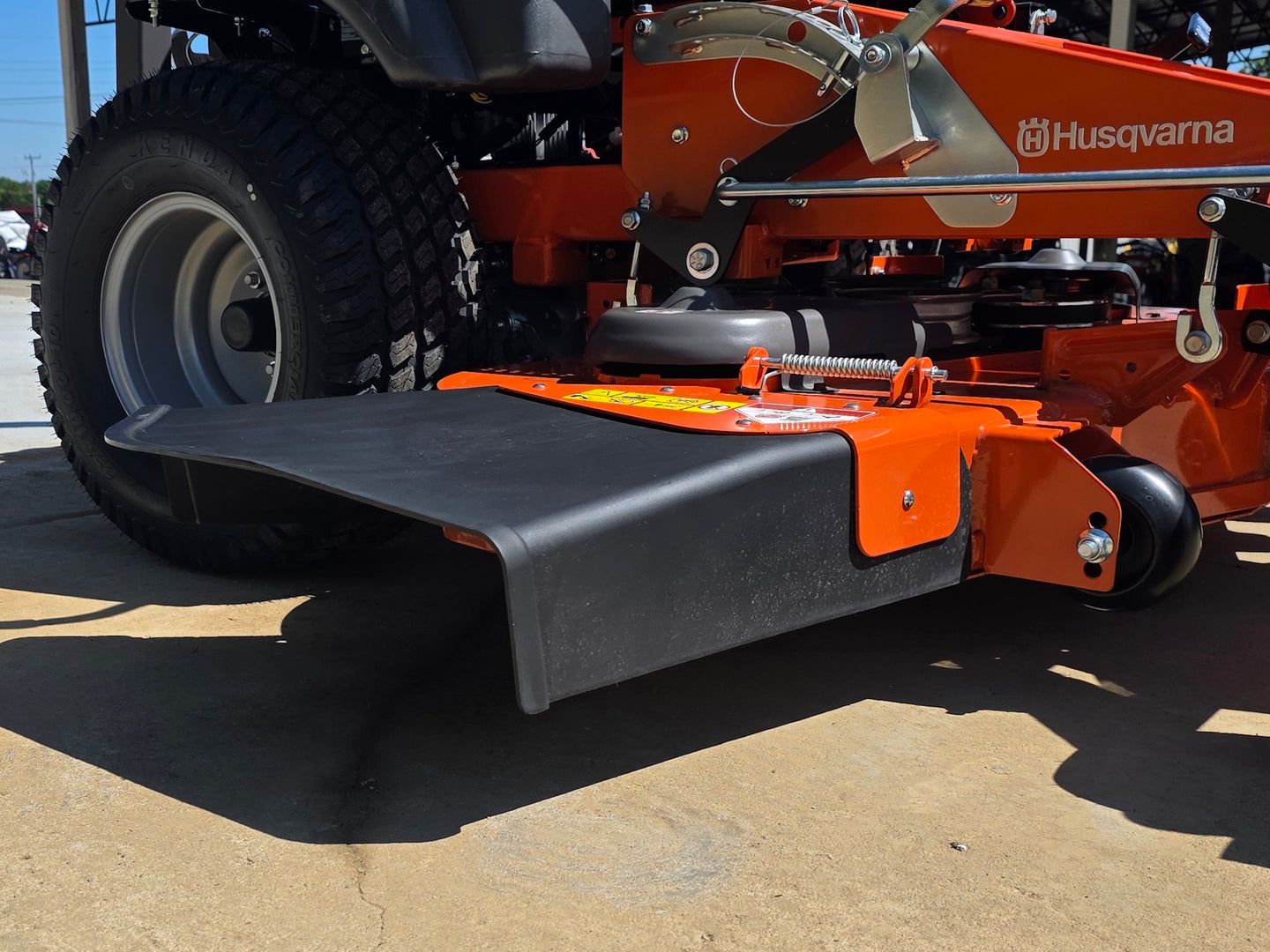 Husqvarna MZ54 54" 24HP Kawasaki With ROPS Zero Turn Lawn Mower Chute picture 