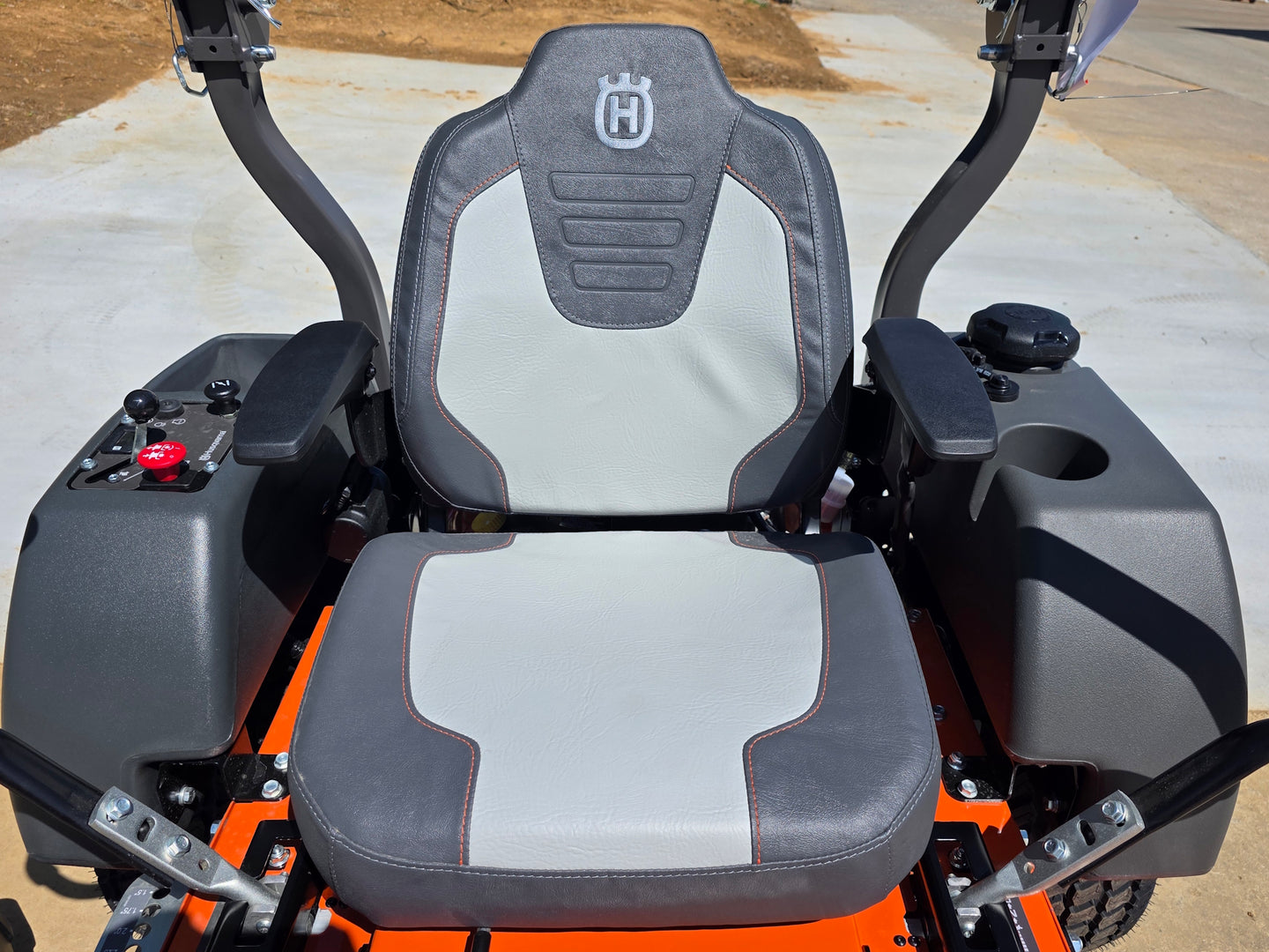 Husqvarna MZ54 54" 24HP Kawasaki With ROPS Zero Turn Lawn Mower Seat picture 