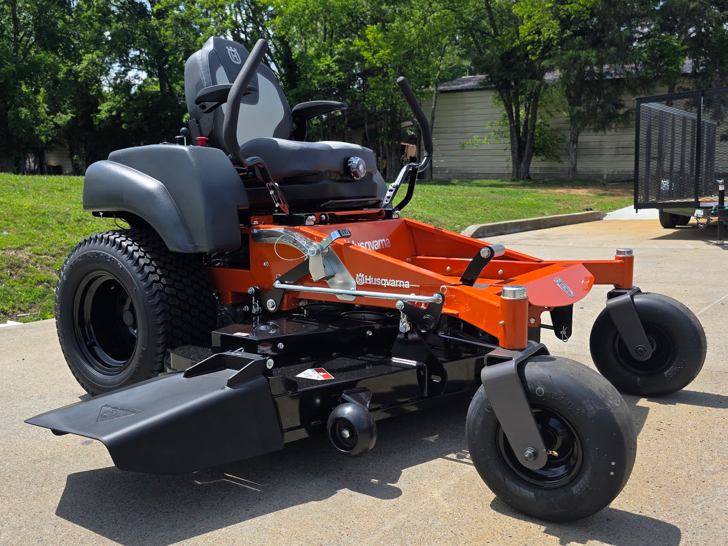 Husqvarna MZ61 61" Special Edition Zero Turn Mower 24HP KAW (Scratch and Dent) Front left angle picture