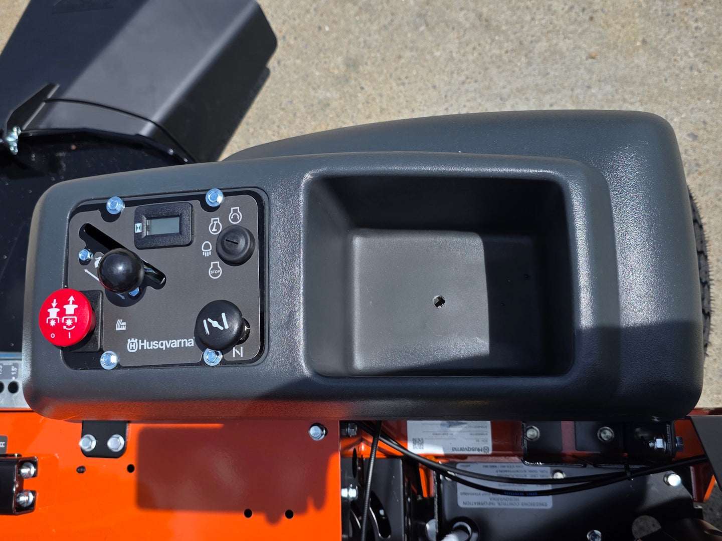 Husqvarna MZ61 61" Special Edition Zero Turn Mower 24HP KAW (Scratch and Dent) Right console picture 