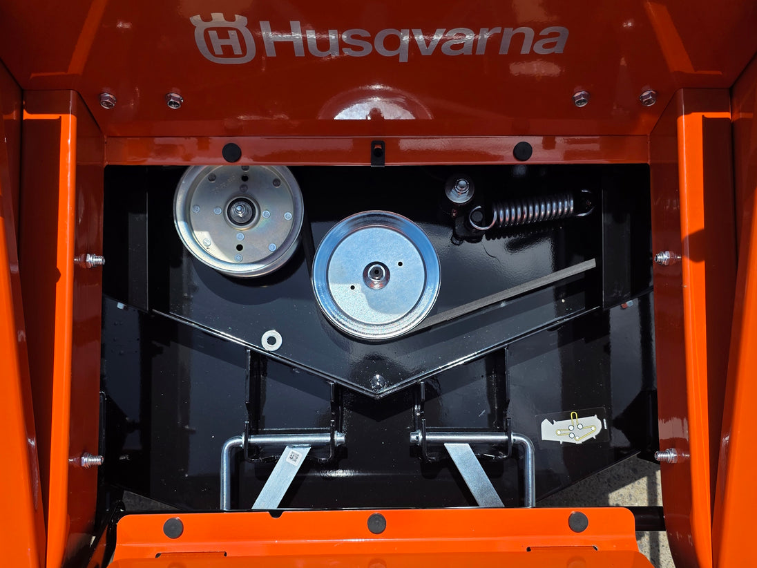 Husqvarna MZ61 61" Special Edition Zero Turn Mower 24HP KAW (Scratch and Dent) Spindle picture 