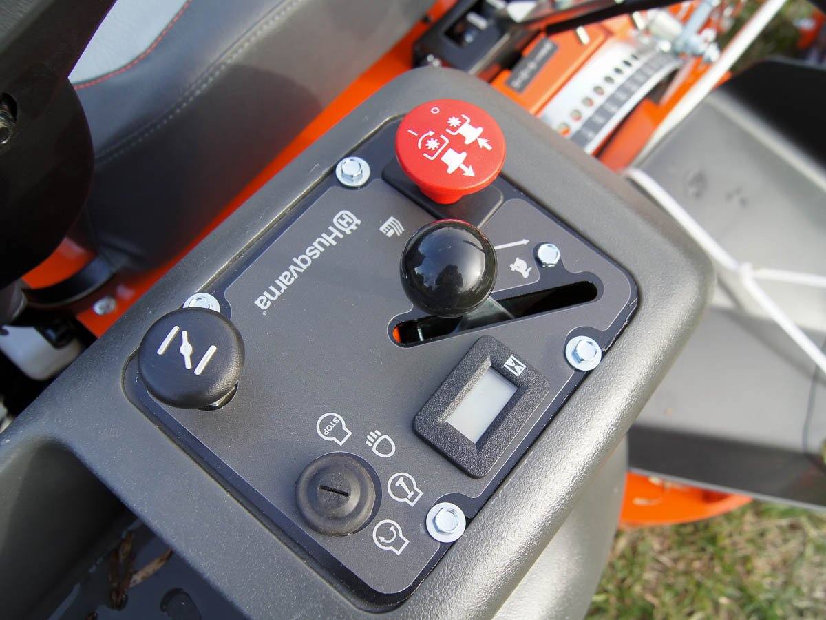 Husqvarna MZ61 61" Zero Turn Lawn Mower 24HP KAW (Scratch and Dent) - SLE Equipment - 15