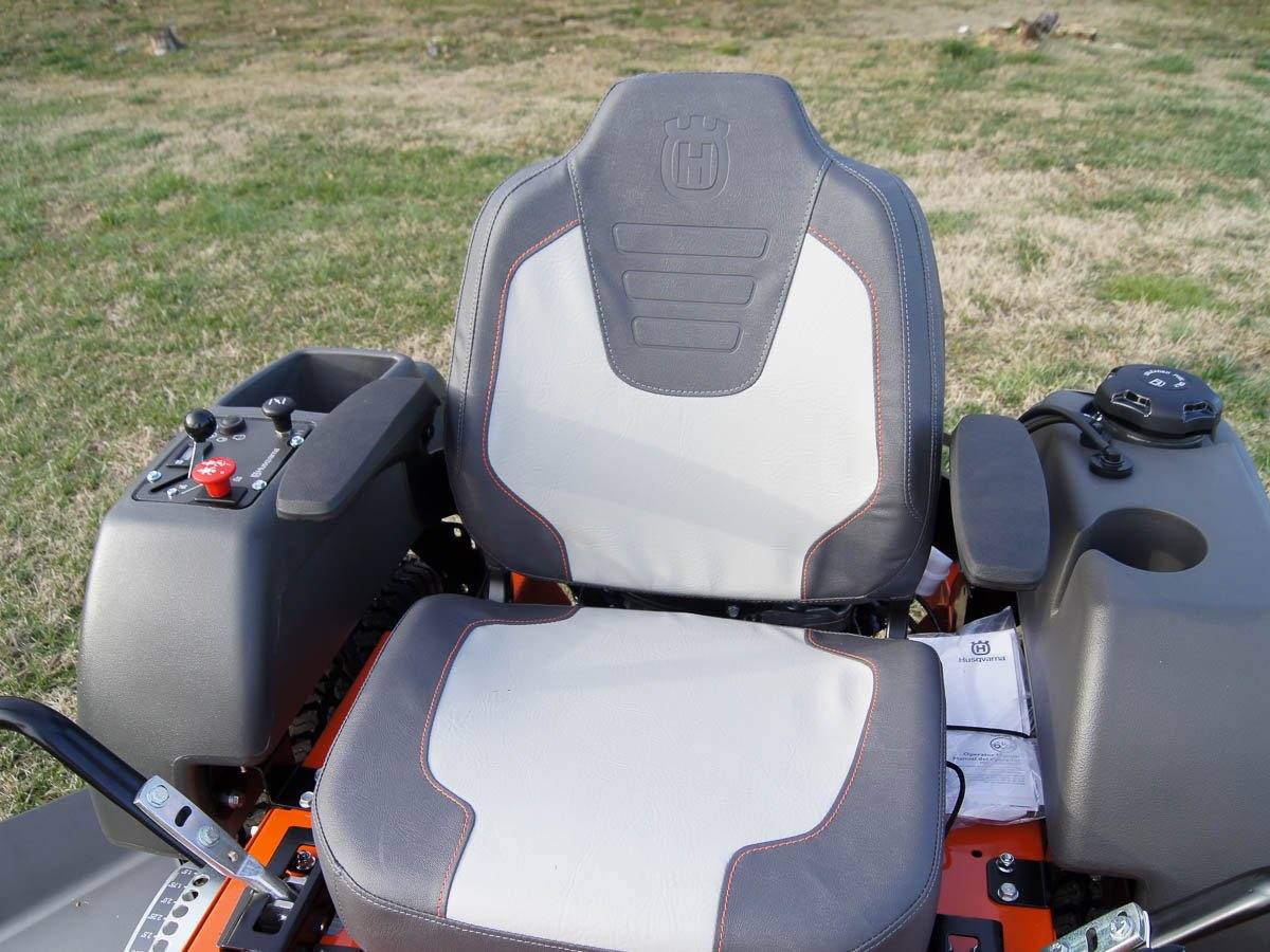 Husqvarna MZ61 61" Zero Turn Lawn Mower 24HP KAW (Scratch and Dent) - SLE Equipment - 9