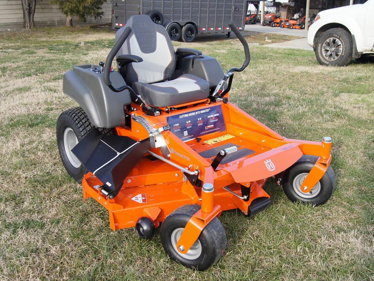 Husqvarna MZ61 61" Zero Turn Lawn Mower 24HP KAW (Scratch and Dent) - SLE Equipment - 4