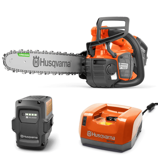 Husqvarna T542i XP Battery Operated 40V Tree Care Chainsaw 14" Bar - Battery and Charger Included