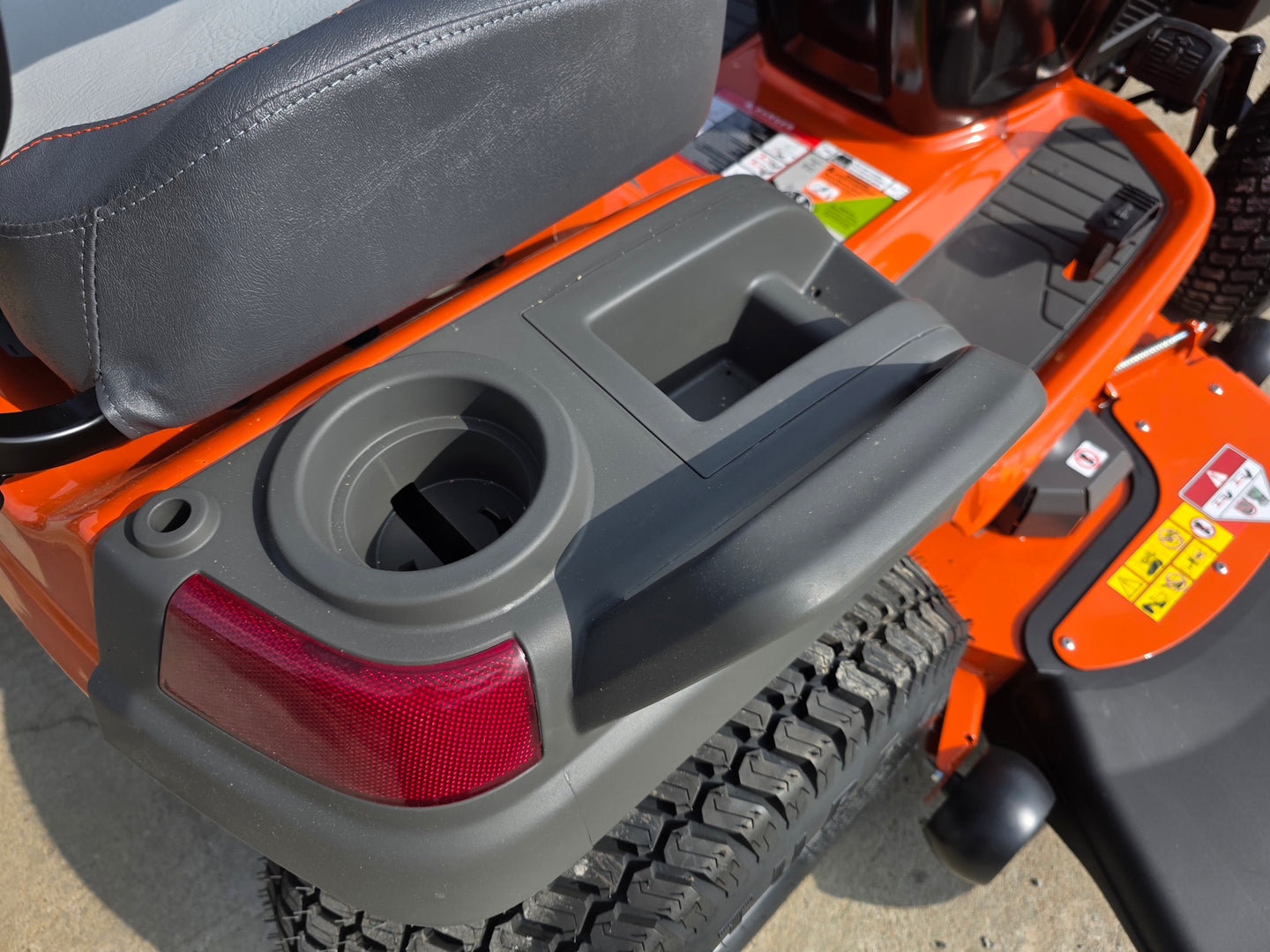 Husqvarna TS 348XD 48" Garden Tractor 24 HP Kawasaki (Scratch and Dent) cup holder view picture 