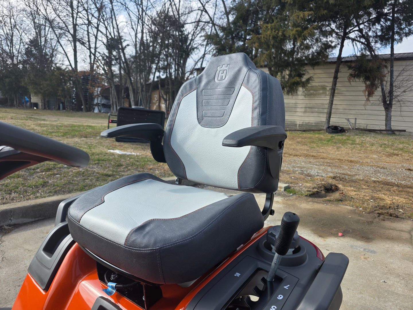 Husqvarna TS 348XD 48" Garden Tractor 24 HP Kawasaki (Scratch and Dent) seat view picture 