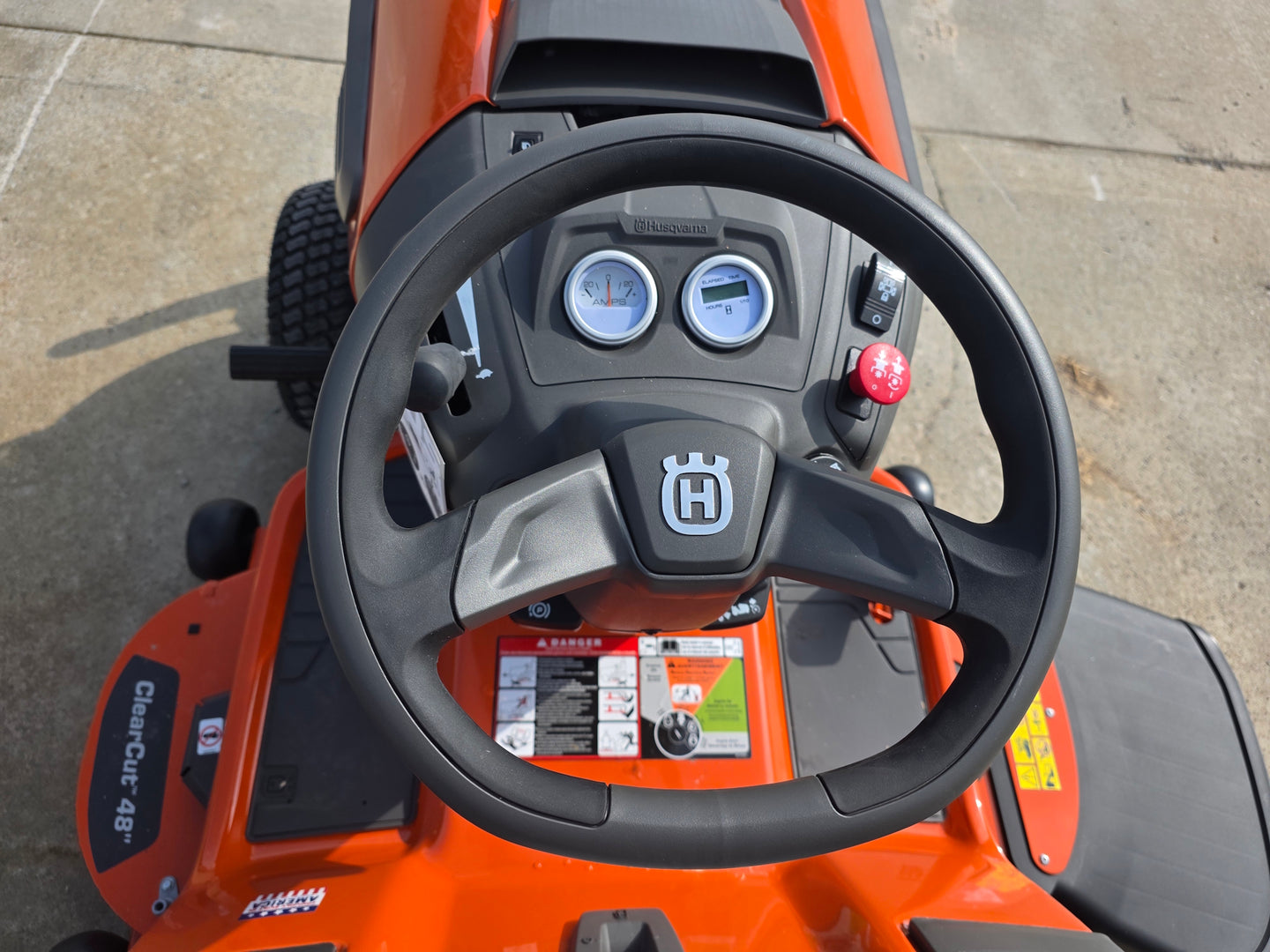 Husqvarna TS 348XD 48" Garden Tractor 24 HP Kawasaki (Scratch and Dent) steering wheel view 
picture 
