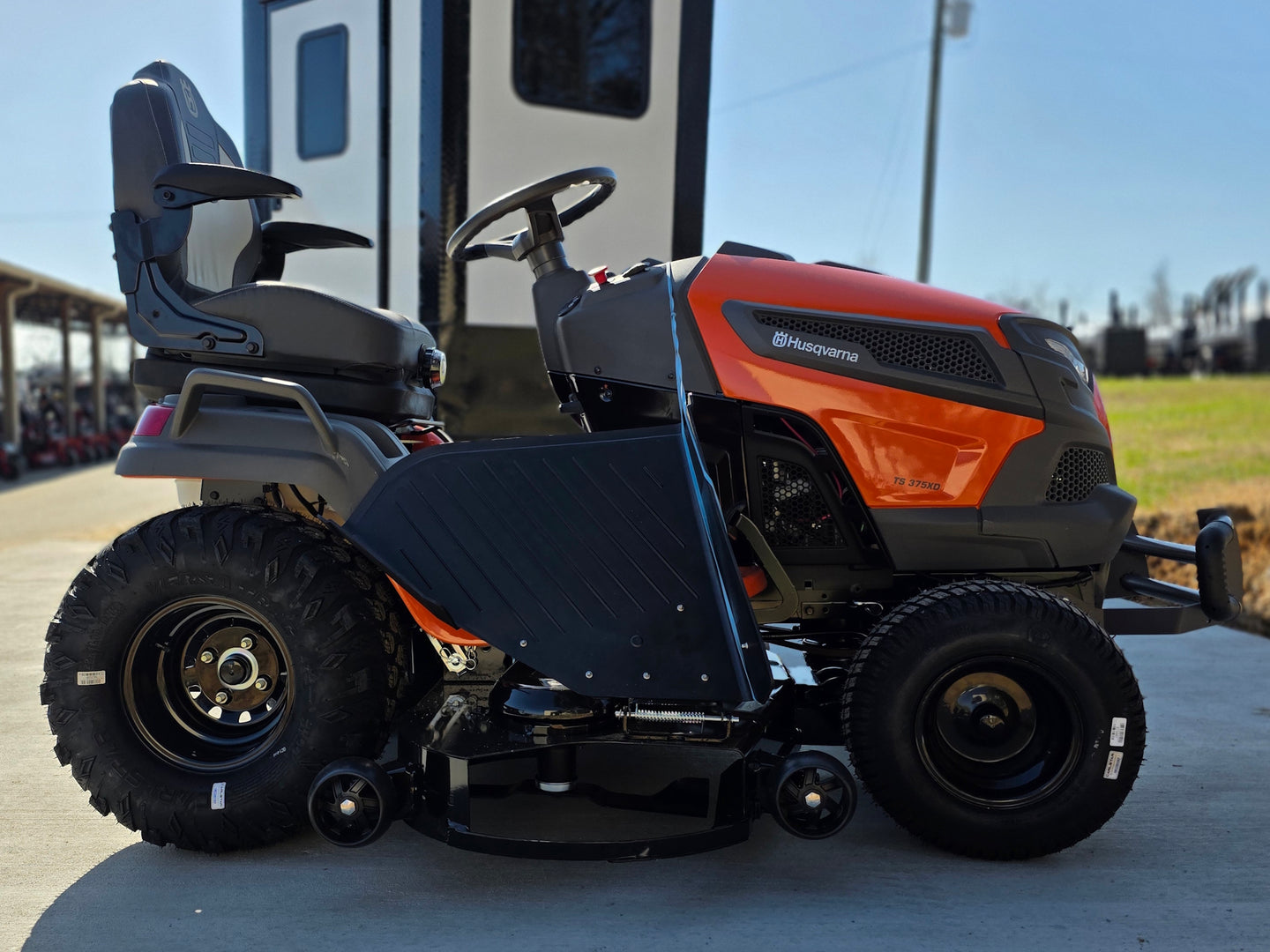Husqvarna TS 375XD 54" Lawn Tractor – 24HP Kawasaki V-Twin Engine Left side picture 