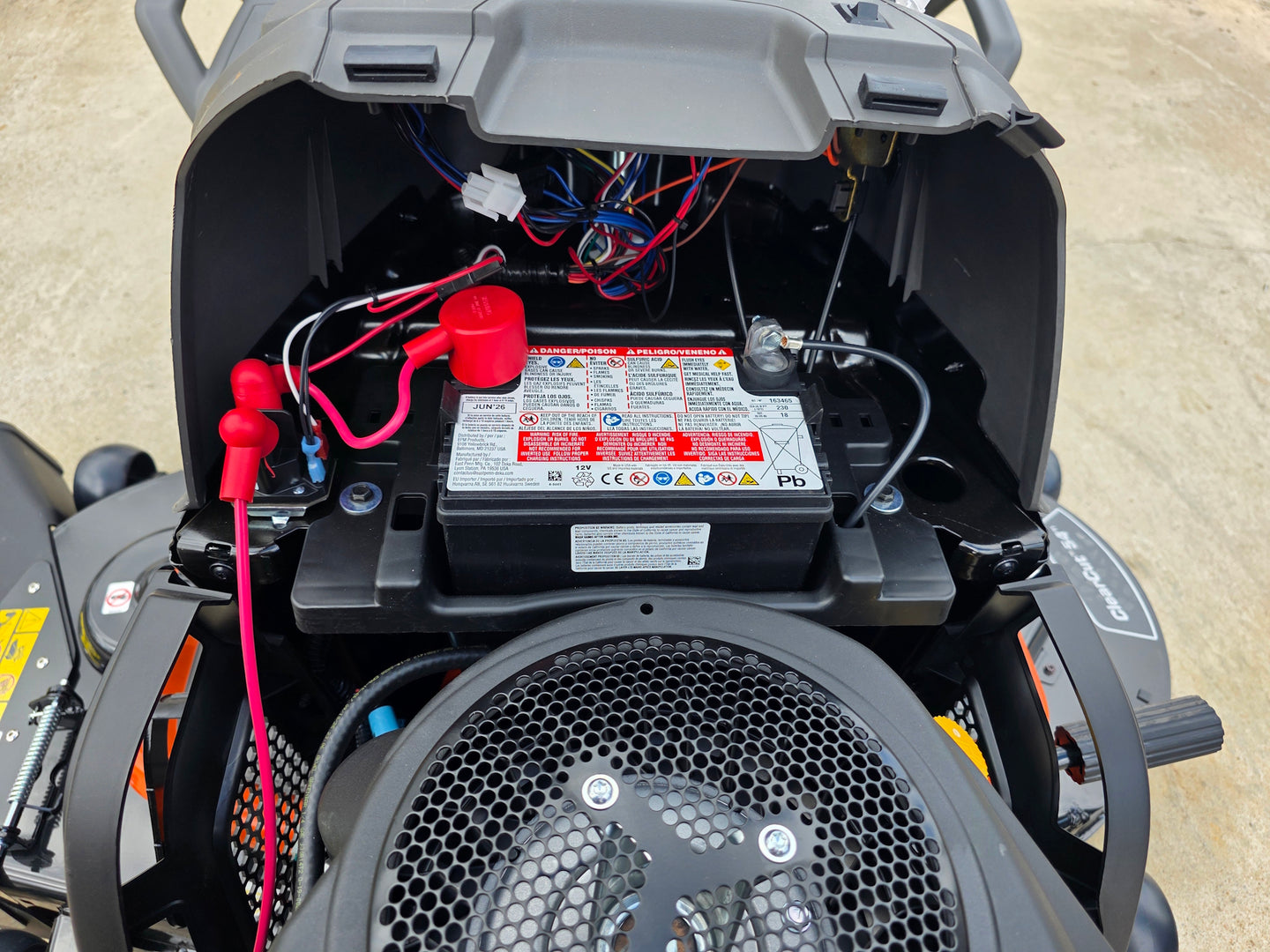 Husqvarna TS 375XD 54" Lawn Tractor – 24HP Kawasaki V-Twin Engine (Scratch & Dent) Battery picture 