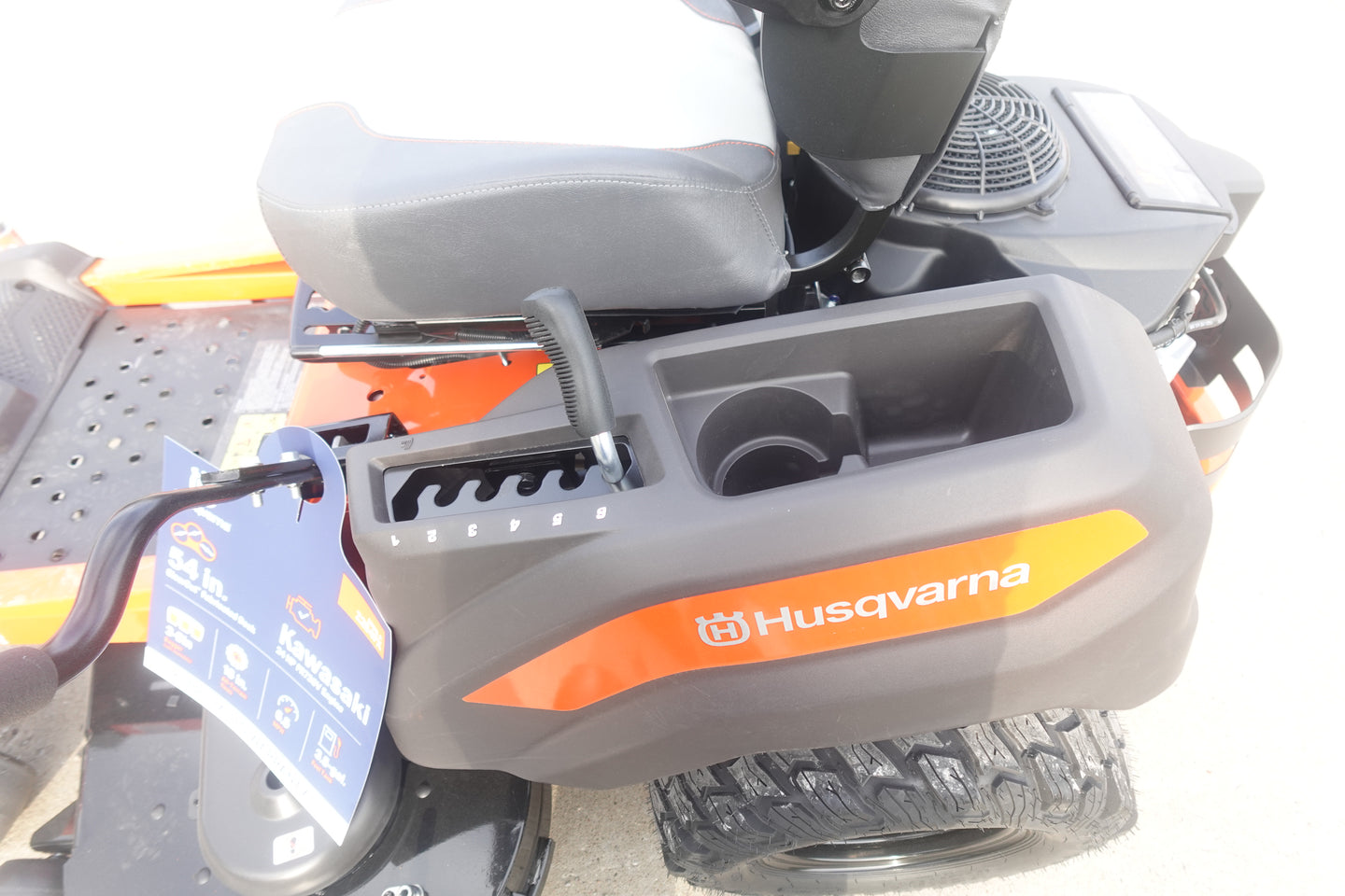 Husqvarna Z254FX 24HP Kawasaki Zero Turn Mower (Scratch and Dent), Side View. 