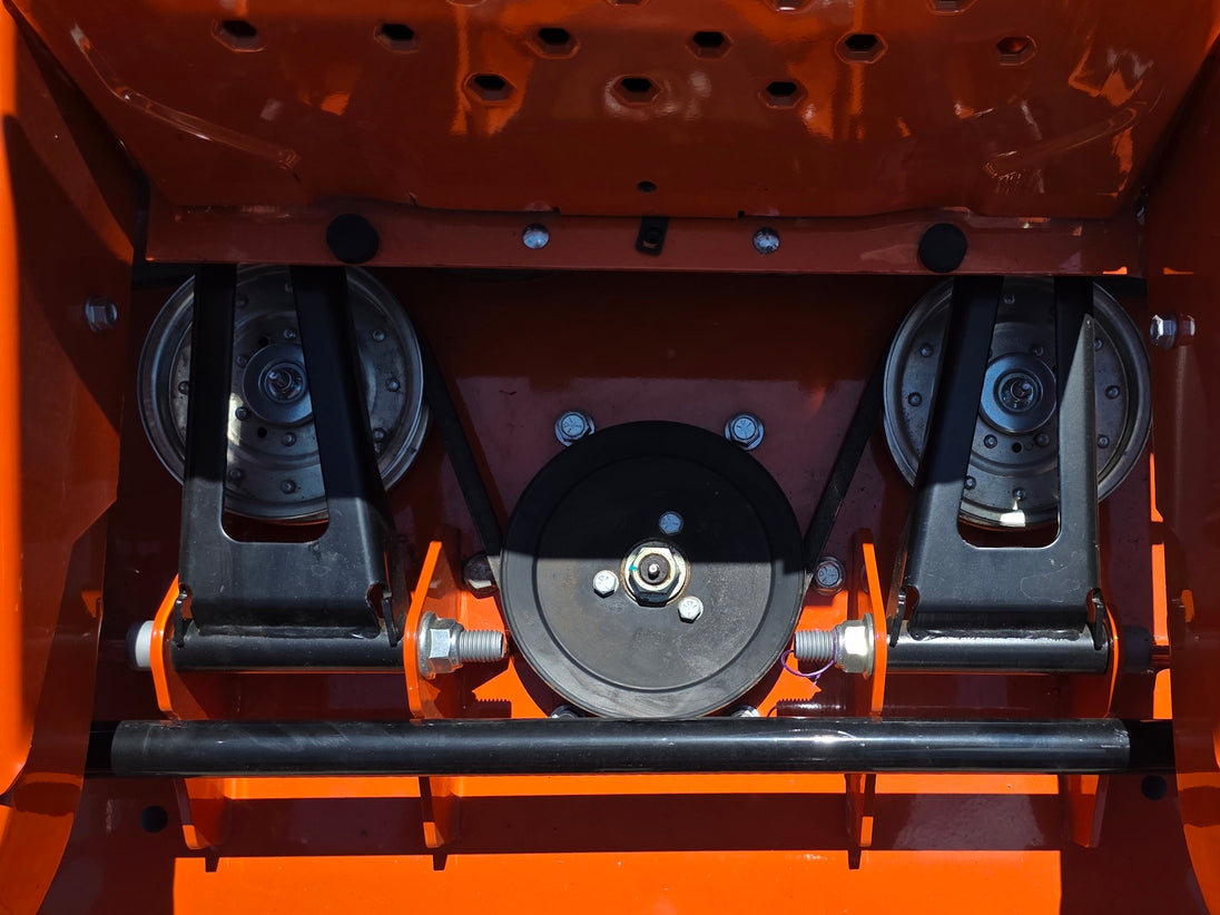 Husqvarna Z572XS Commercial Zero Turn Mower 38.5Hp Kawasaki +Bonus 522L Trimmer (Scratch and Dent) Spindle picture 