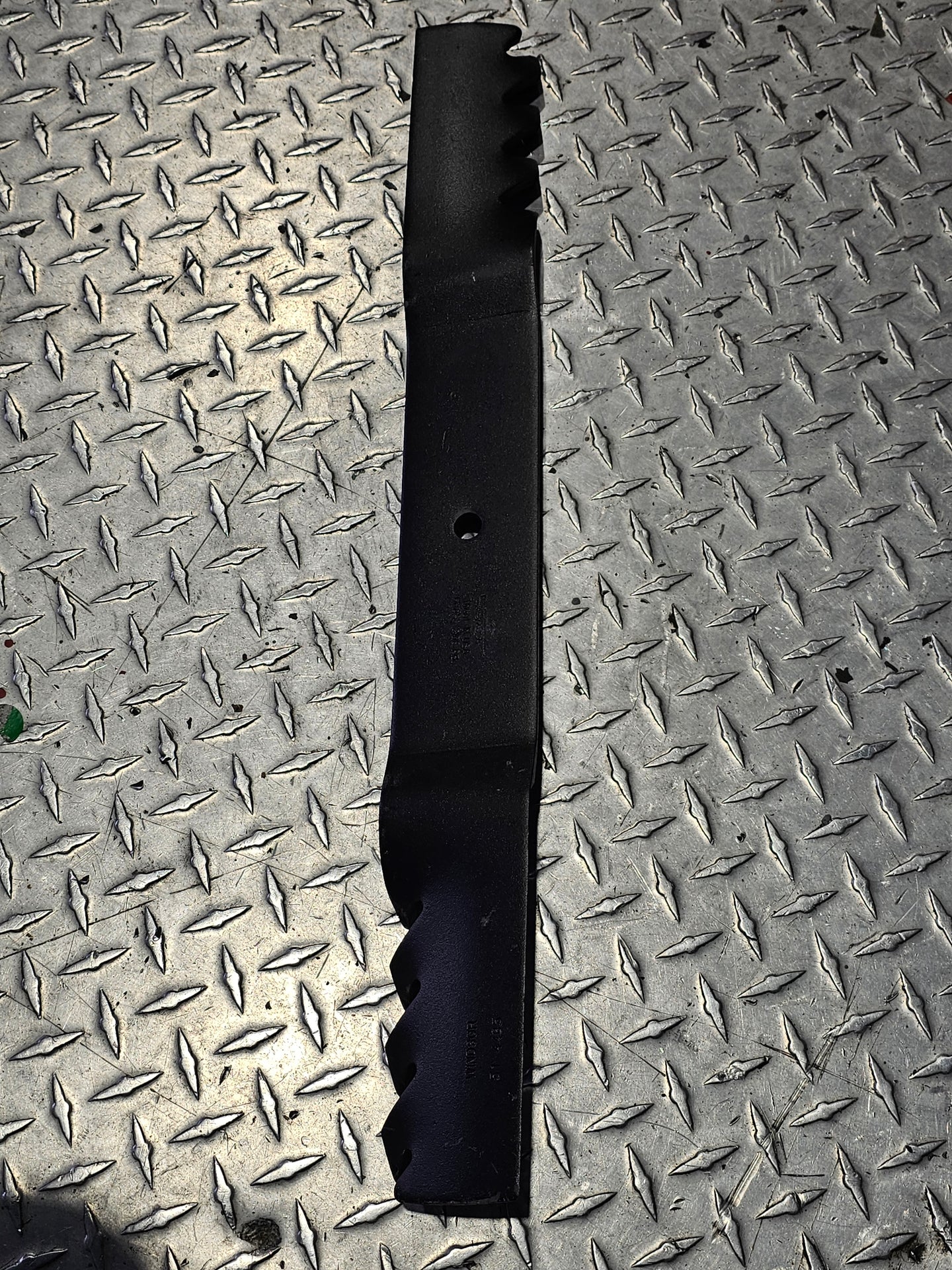 John Deere Lawn Mower Blades 51-4435 OEM# M127129 - Single Image 2