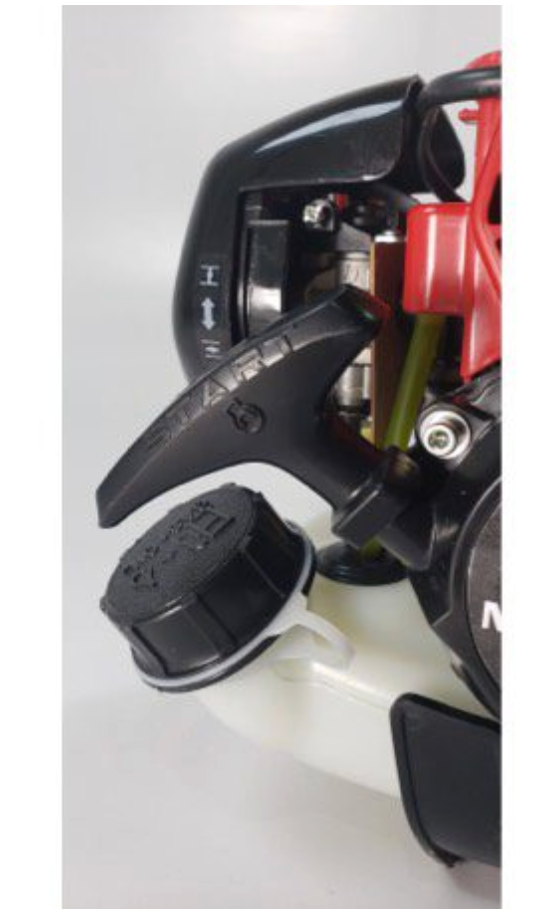 Maruyama_B230C_Trimer_w_Curved_flex_shaft_22.5cc,Front View 