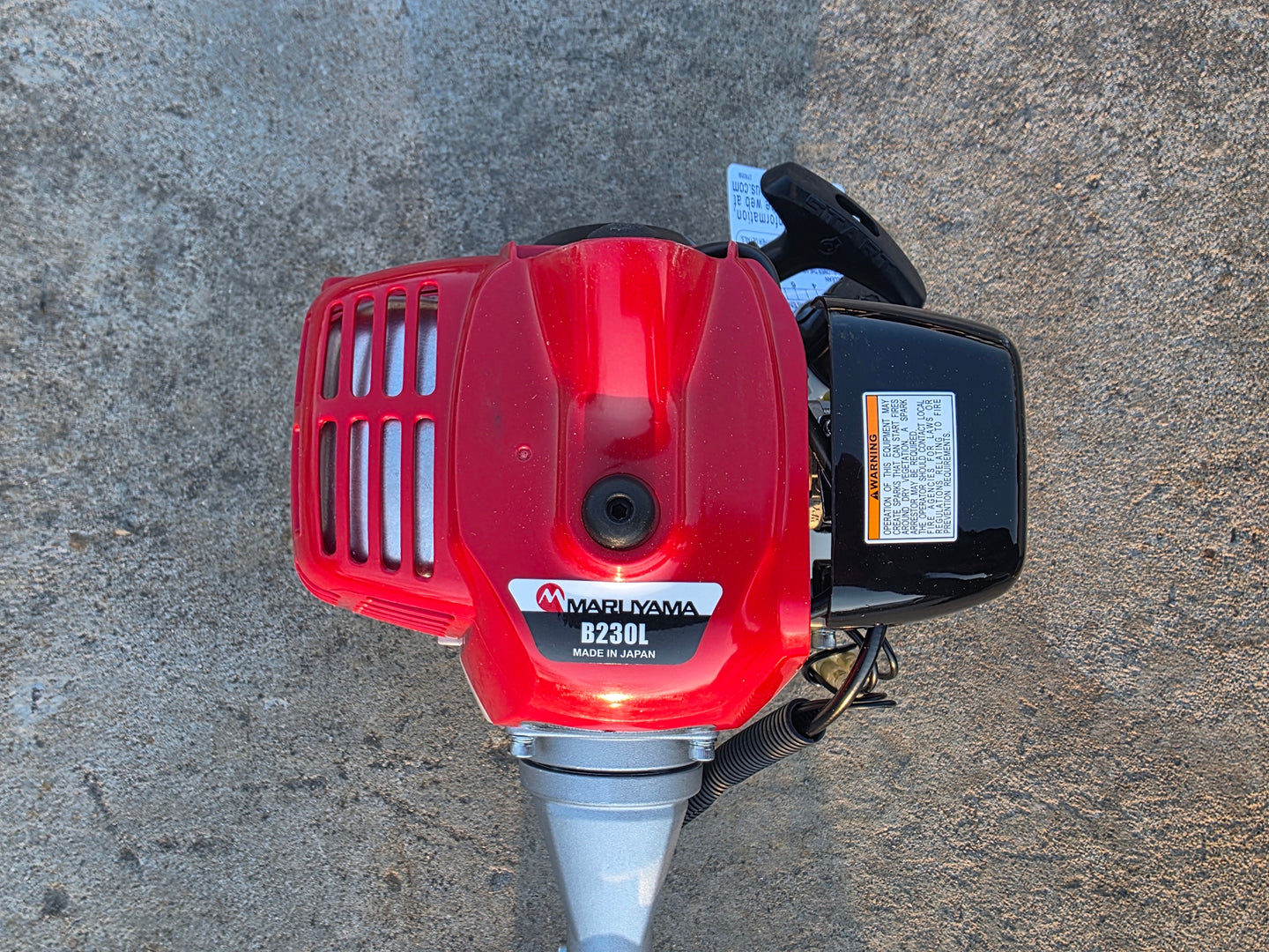 Maruyama B230L String Trimmer Straight Shaft  22.5cc top view picture 