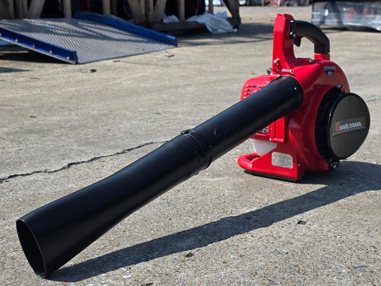Maruyama BL32 Handheld Leaf Blower Front right angle picture 