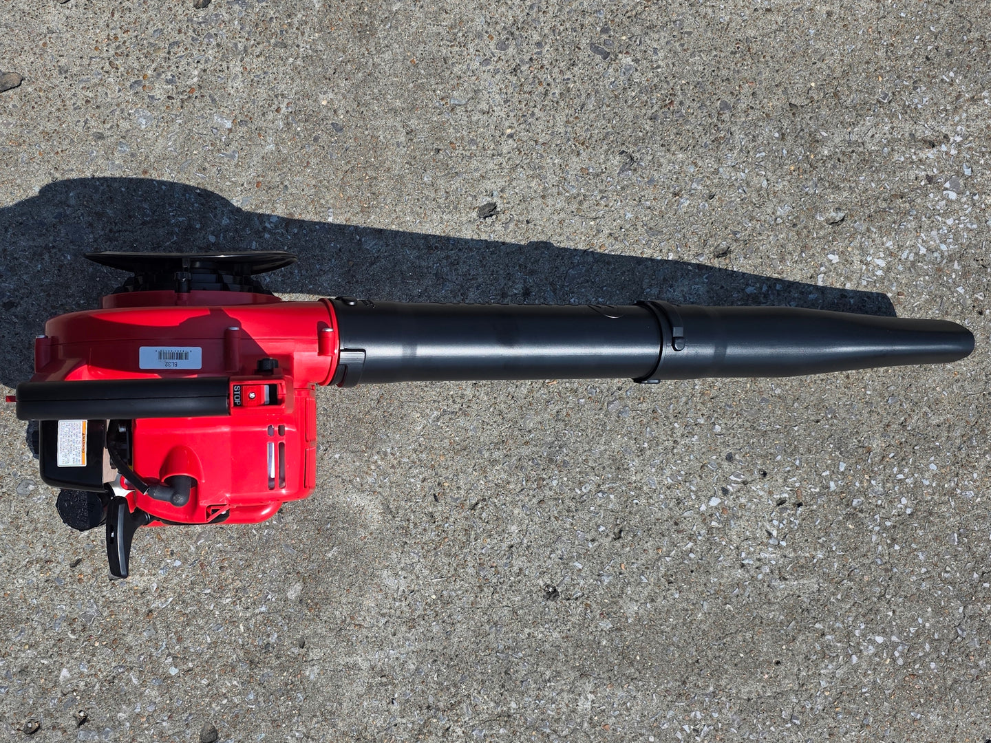 Maruyama BL32 Handheld Leaf Blower Top side picture 