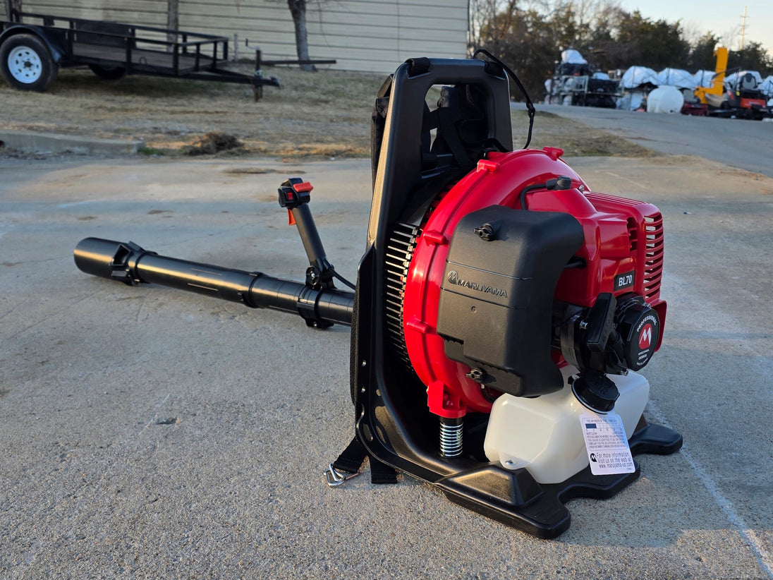 Maruyama BL70-SP Backpack Leaf Blower Pistole Throttle left angled view picture 