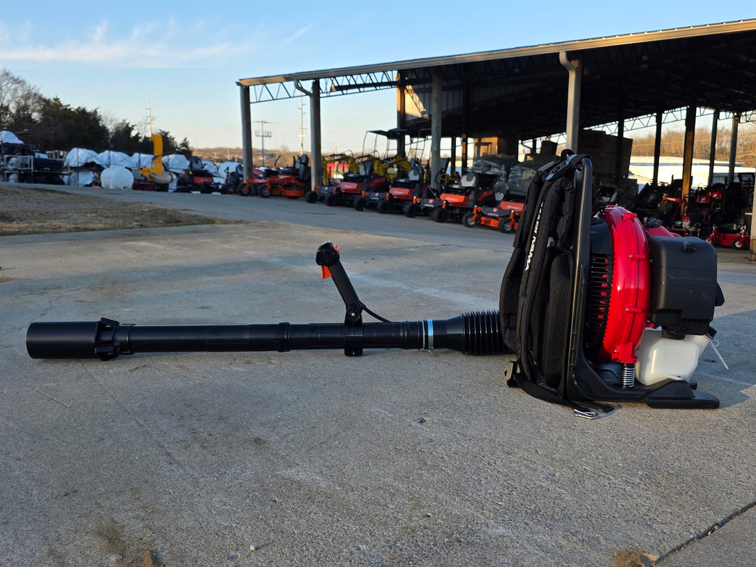 Maruyama BL70-SP Backpack Leaf Blower Pistole Throttle left side view picture 