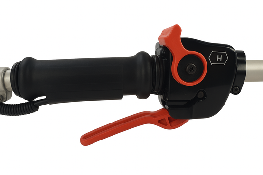 Maruyama BT230L BIG-M Straight String Trimmer 22.5cc Handle Closeup Side View