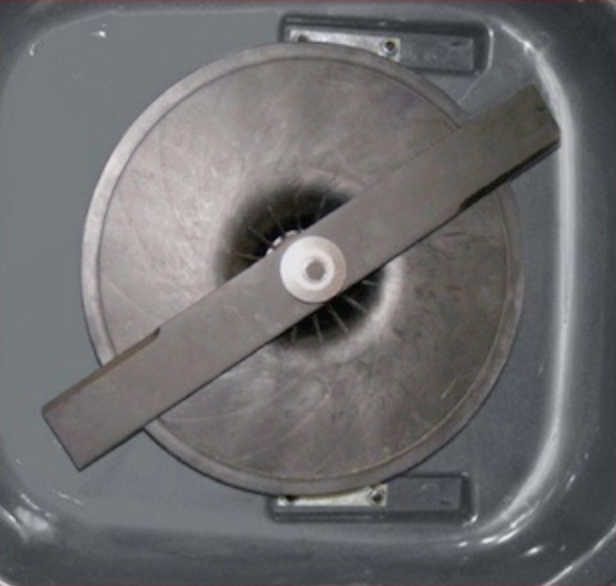 Maruyama_MHM480_Hover_Mower_72.2cc,Front View