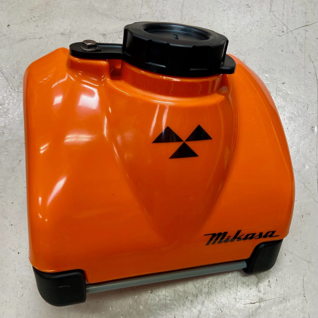 Multiquip Genuine Part 731598 Water Tank Kit MVC88VTHW (Notes),Front View. 