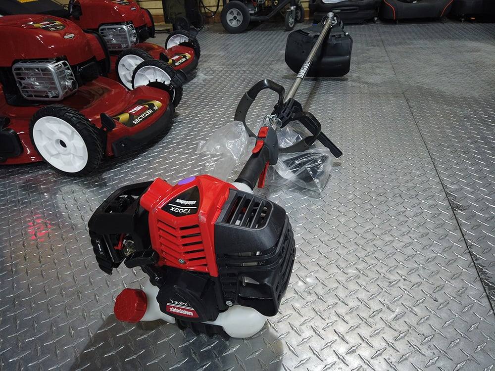Shindaiwa T302X Straight Shaft Gas String Trimmer 30.5cc - SLE Equipment - 3