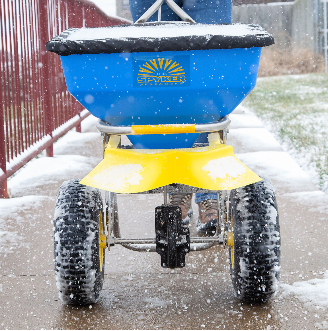 Spyker ERGO-PRO 50lb Push Spreader, Stainless Steel, Cover & Screen,Underside View.