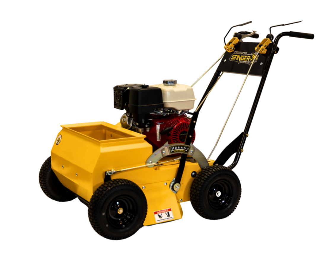 Stinger SS2400 Hydrostatic Superseeder 2400 13HP HONDA angled view picture 